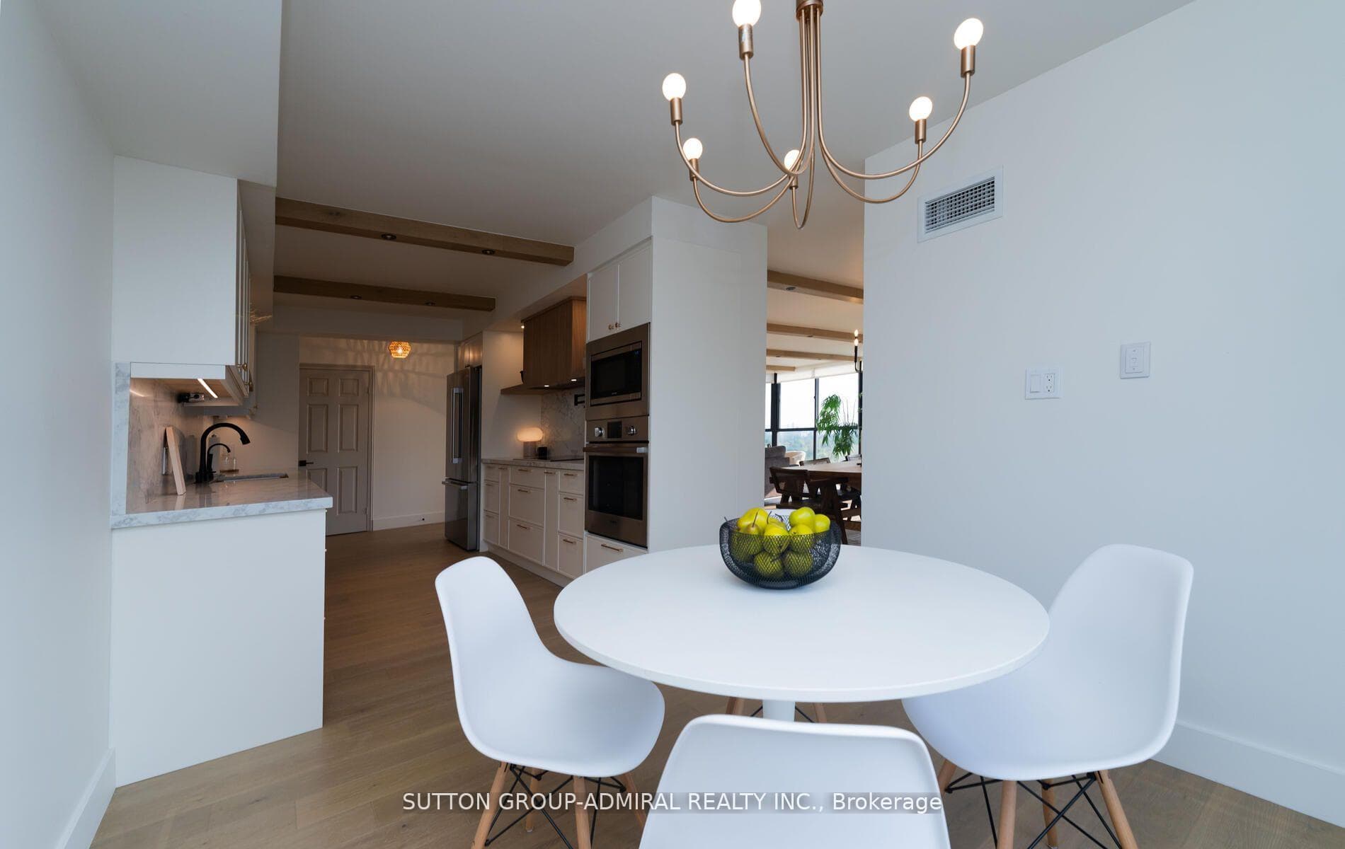 5444 Yonge Street Unit 1908 photo 9