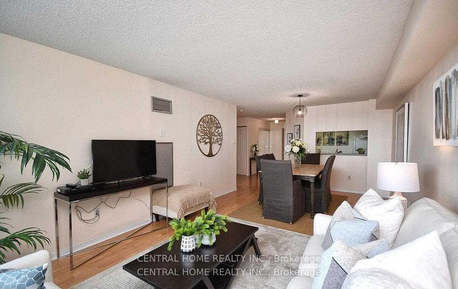 7825 Bayview Avenue Unit 502 photo 6