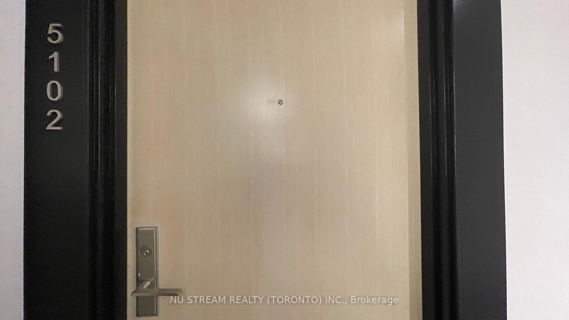 395 Bloor Street Unit 5102 photo 5