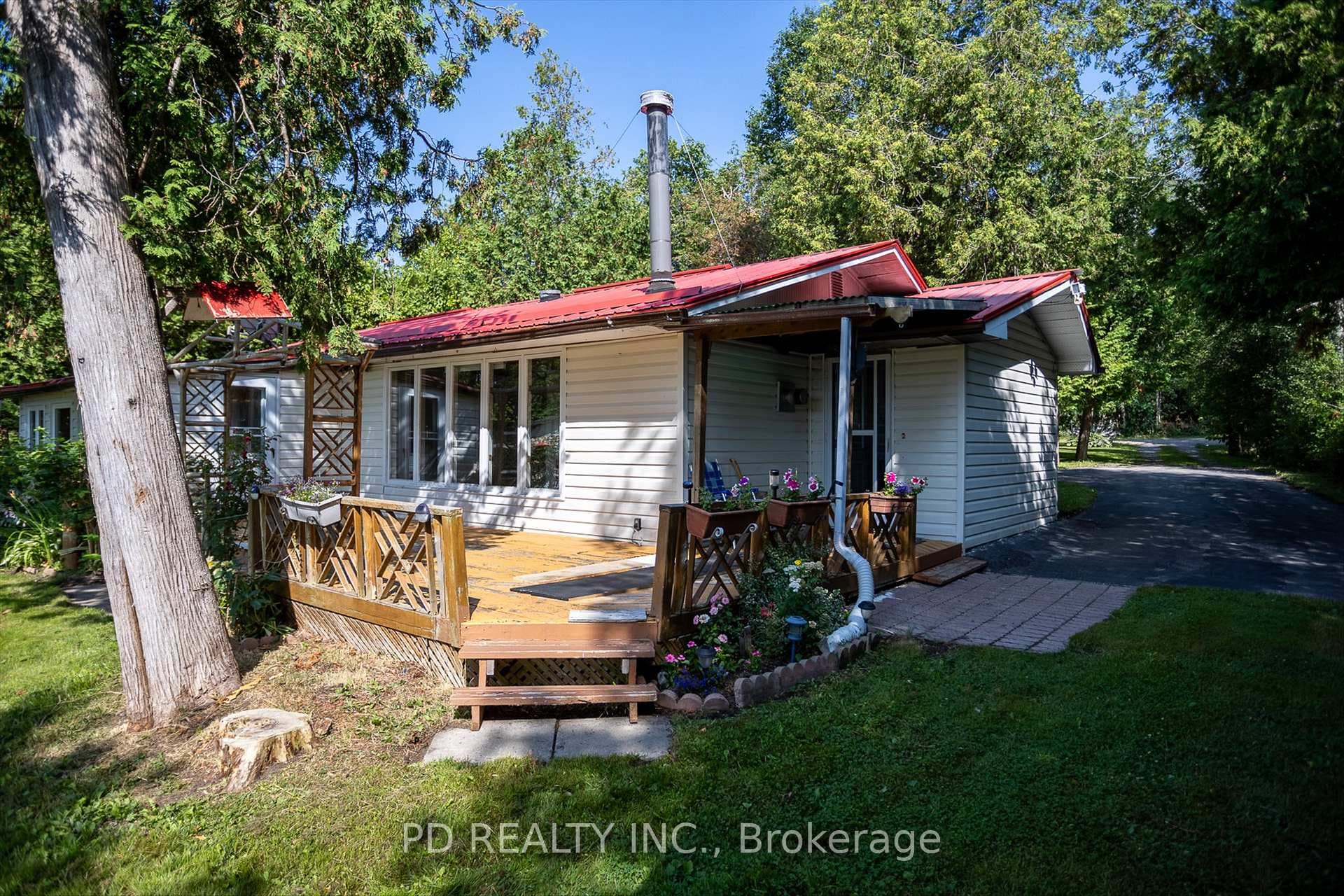 22 Evergreen Street photo 32