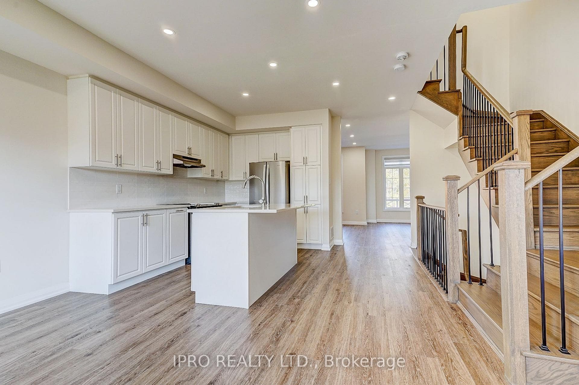 29 coote Court photo 5