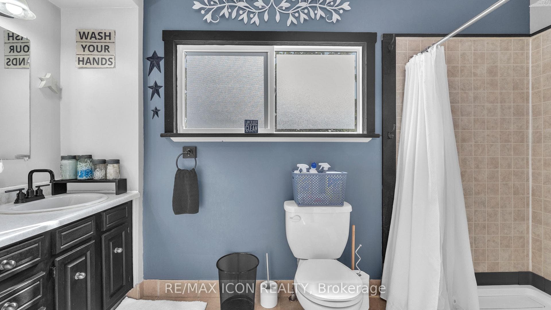 258 Anna Street photo 13