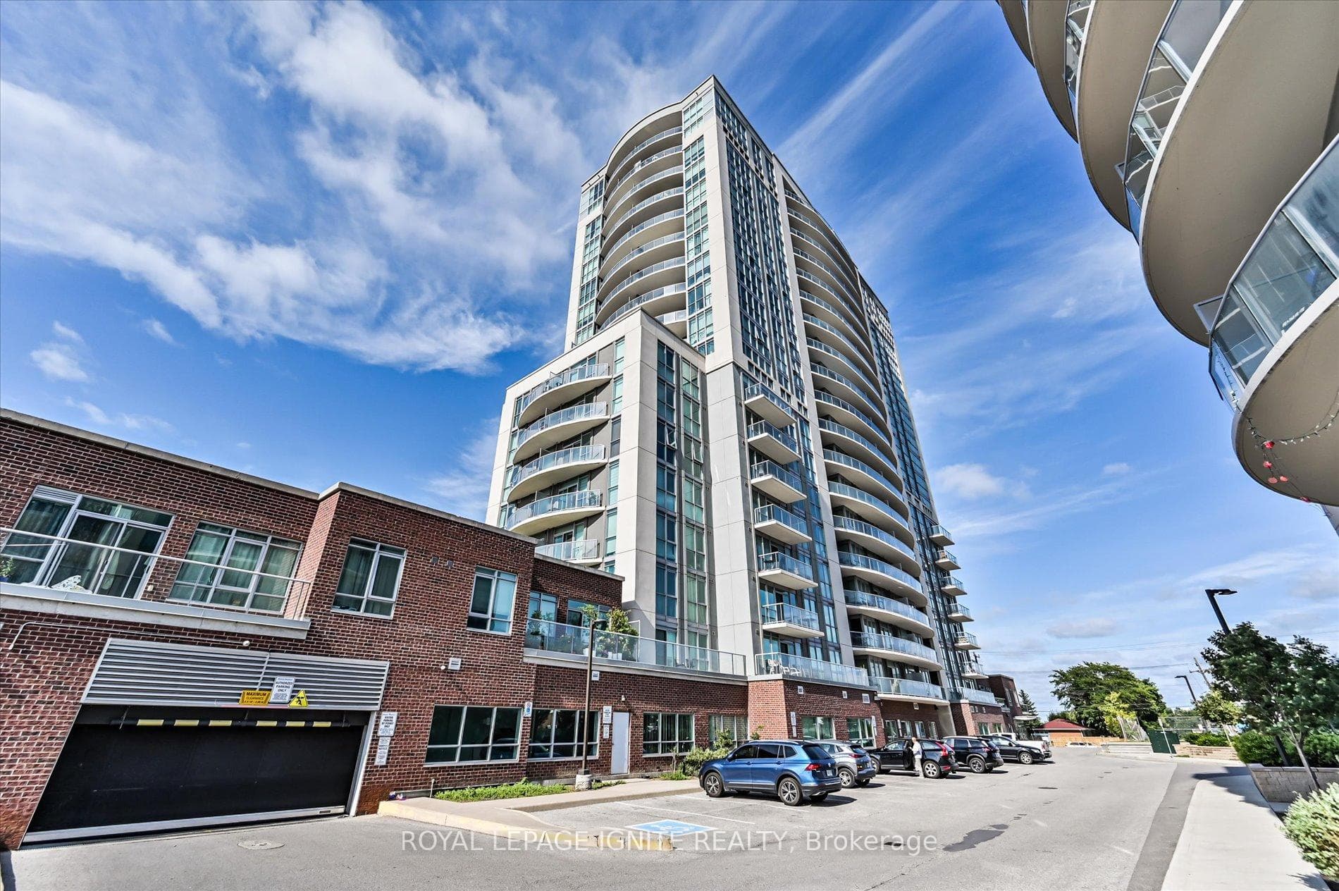1328 Birchmount Road Unit 1606 photo 2