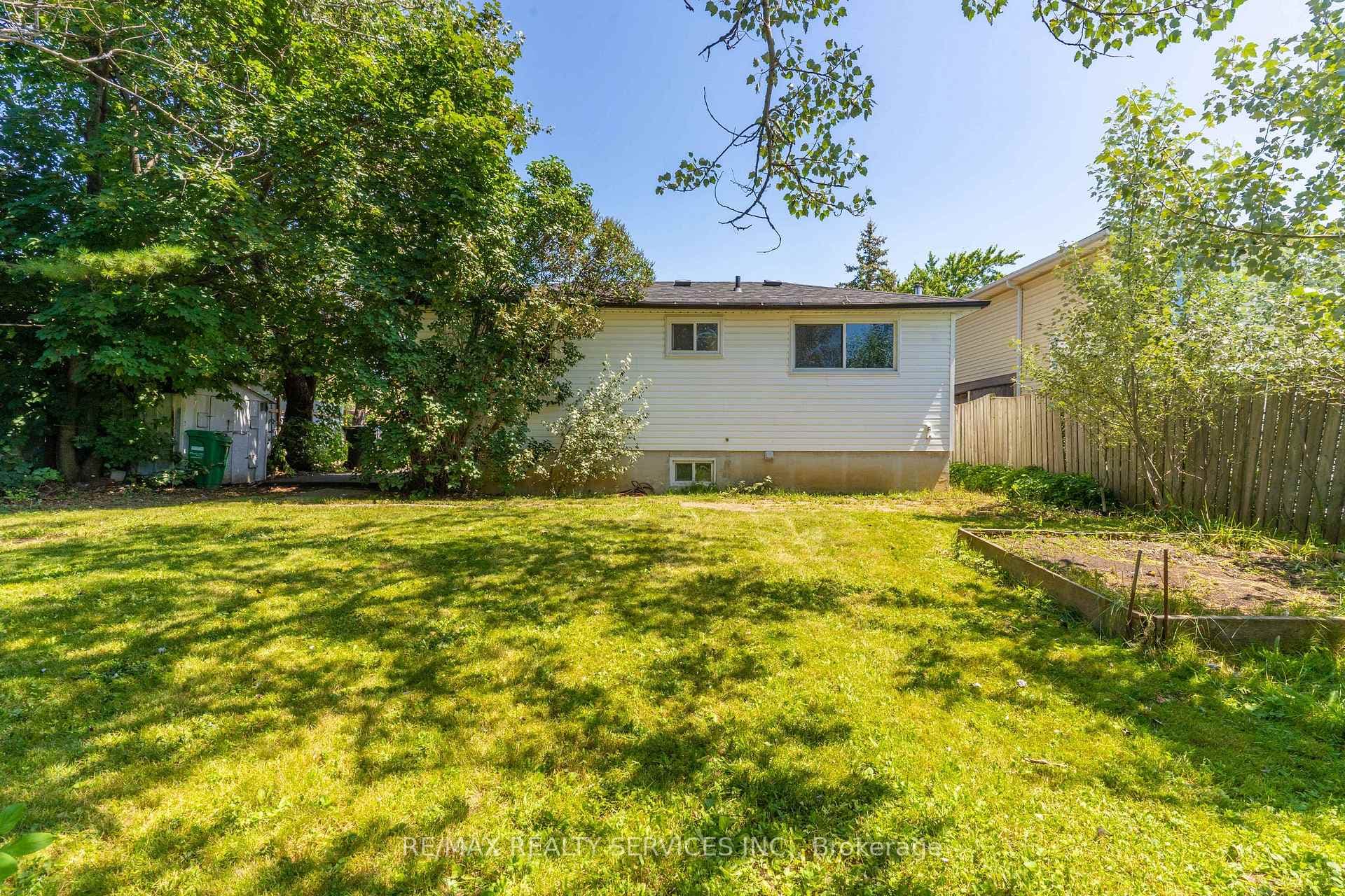 23 Fidelia Crescent photo 29