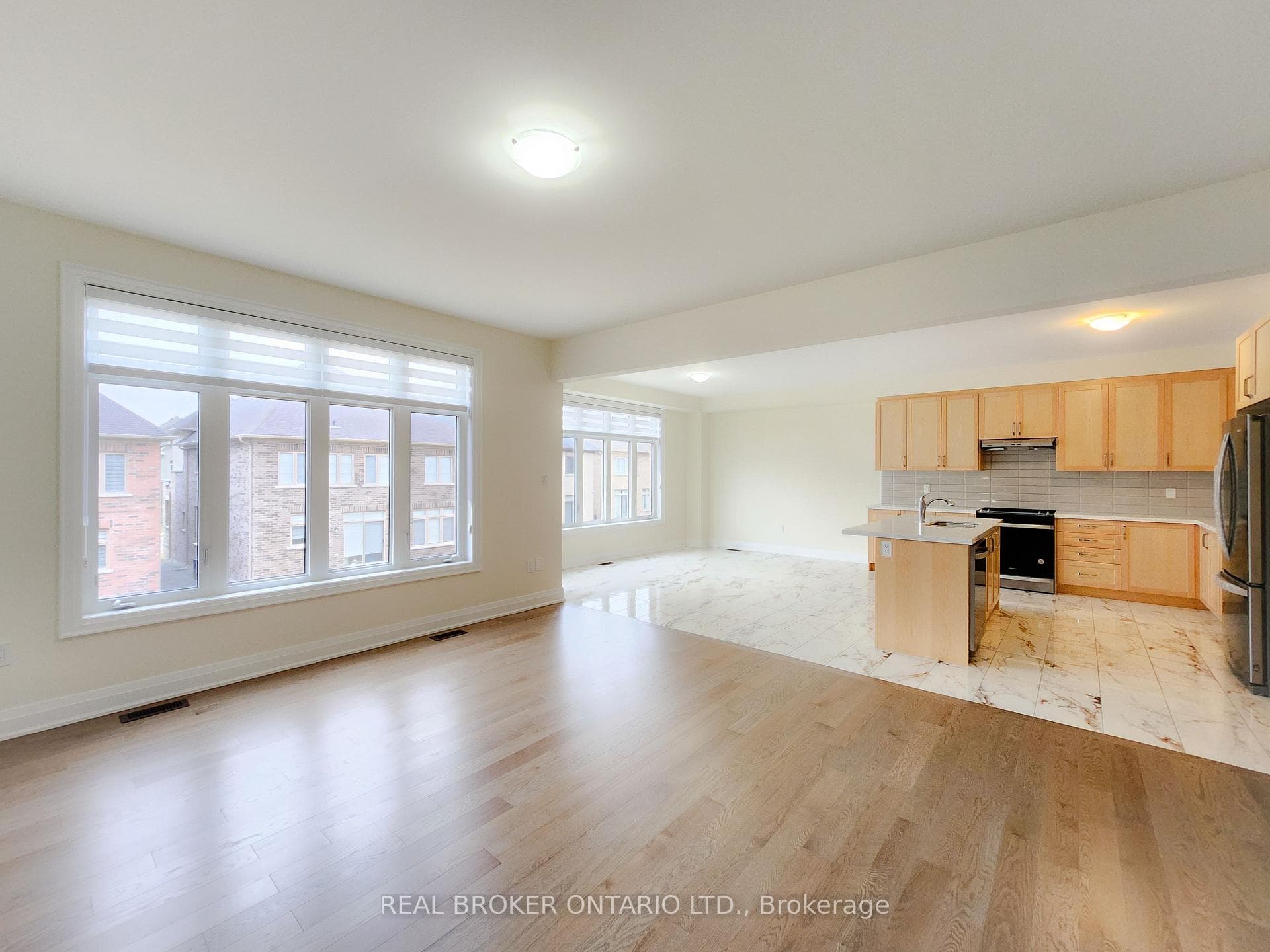 72 Kentledge Avenue photo 2
