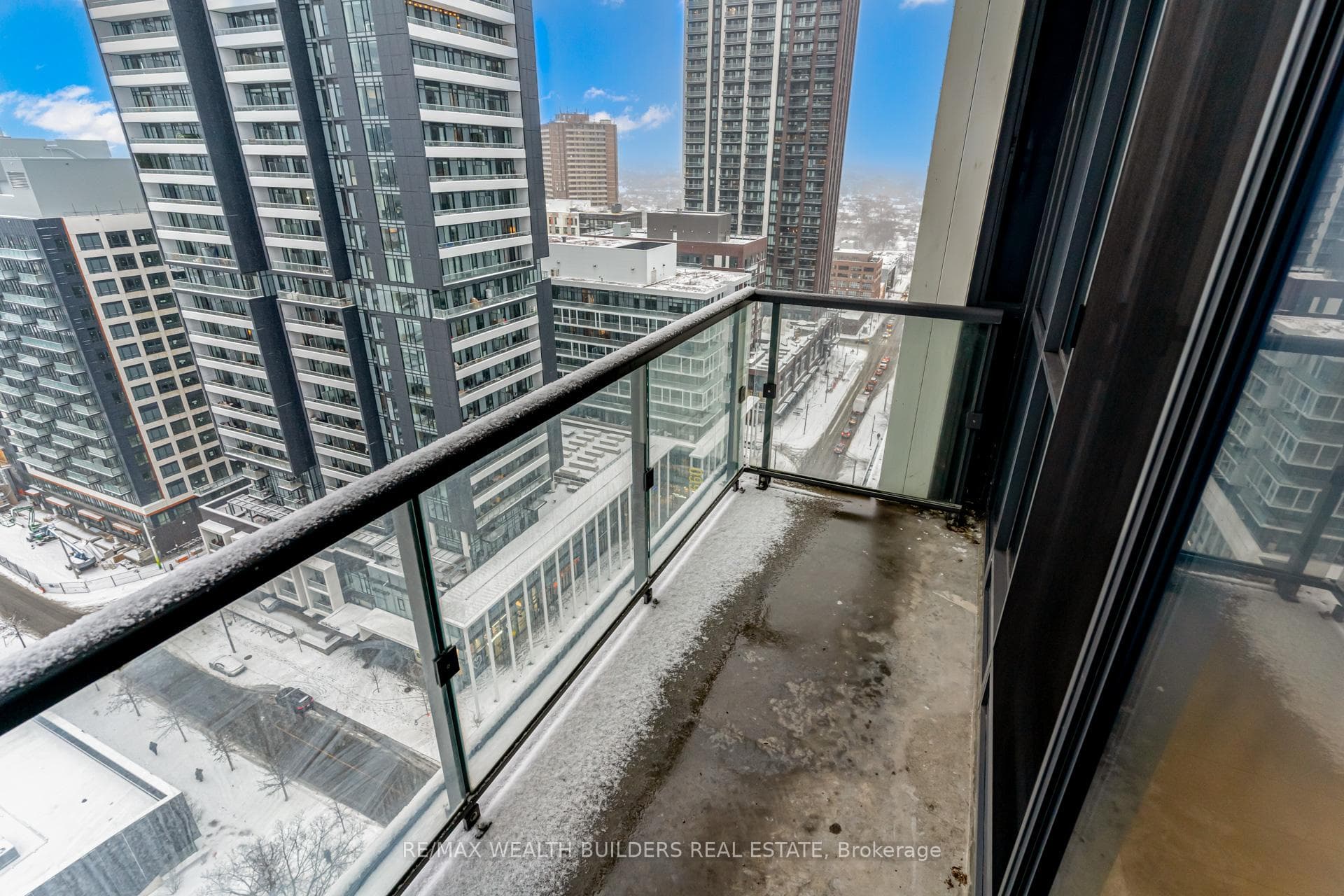 170 Sumach Street Unit 2011 photo 25