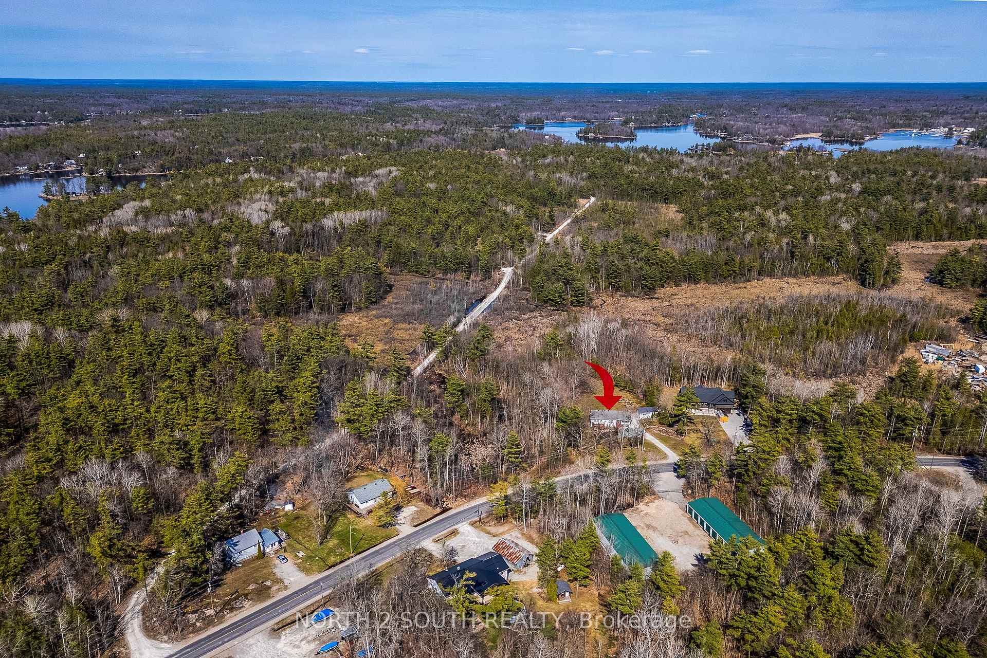 2390 Honey Harbour Road photo 42