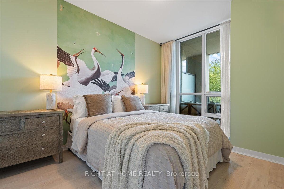 8 Trent Avenue Unit 210 photo 17