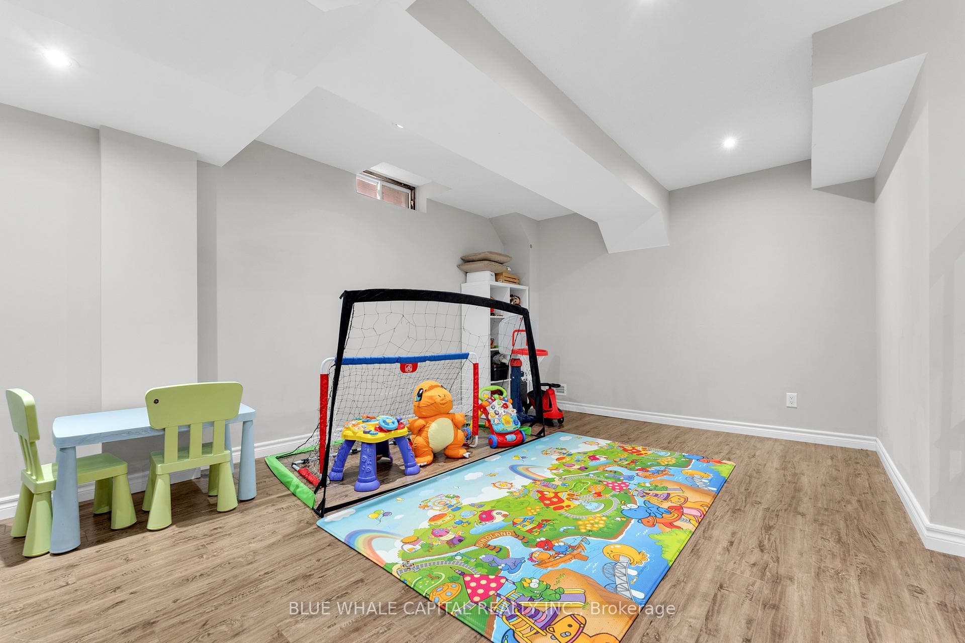 133 Orchard Hill Boulevard photo 37