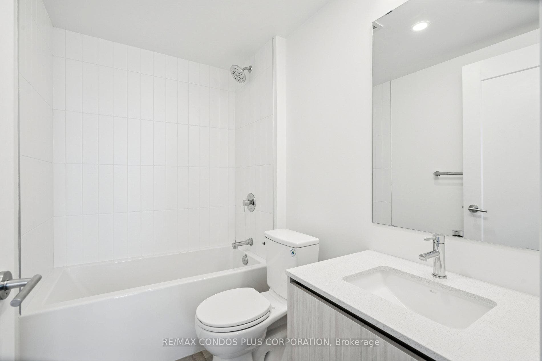 801 The Queensway 806 N/A photo 7