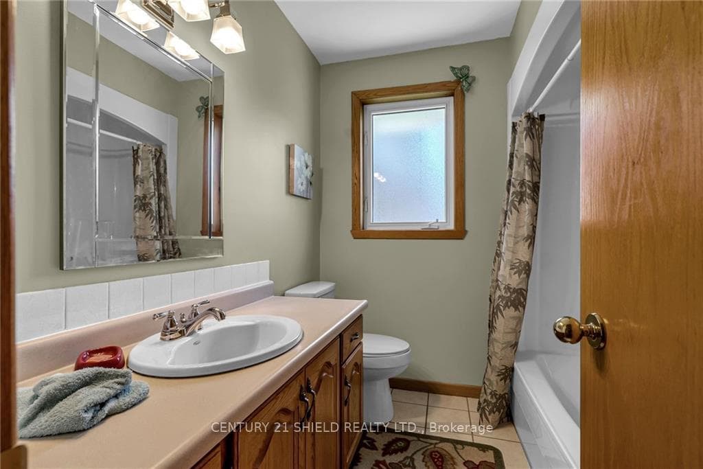 1715 BLAKELY Drive photo 14