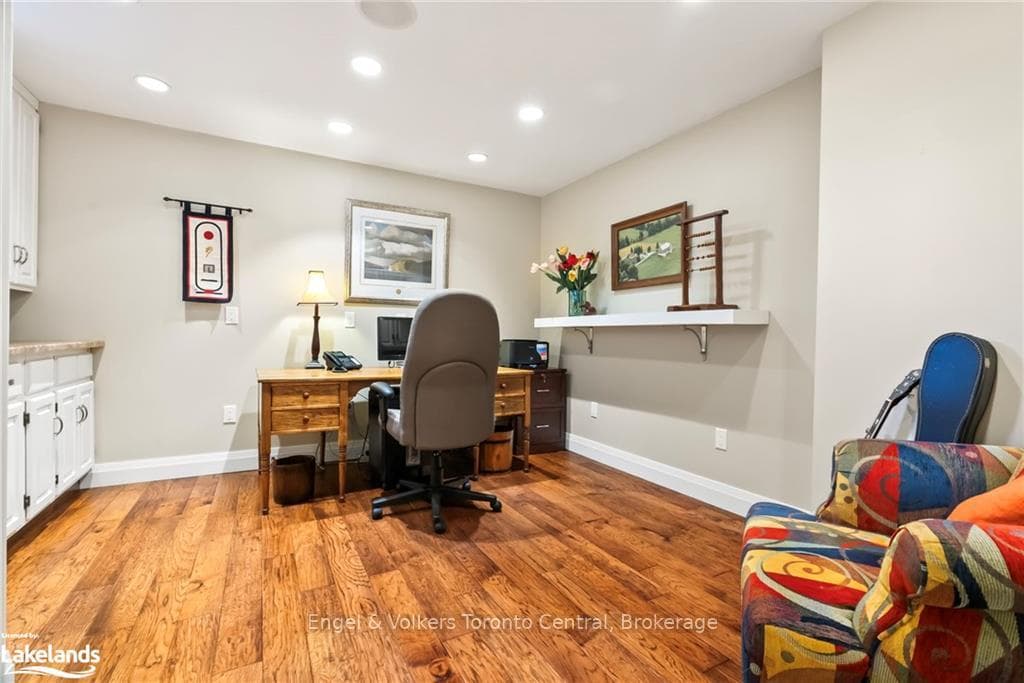476 2ND Avenue photo 32