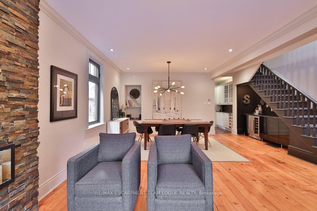 322 CAROLINE Street photo 7