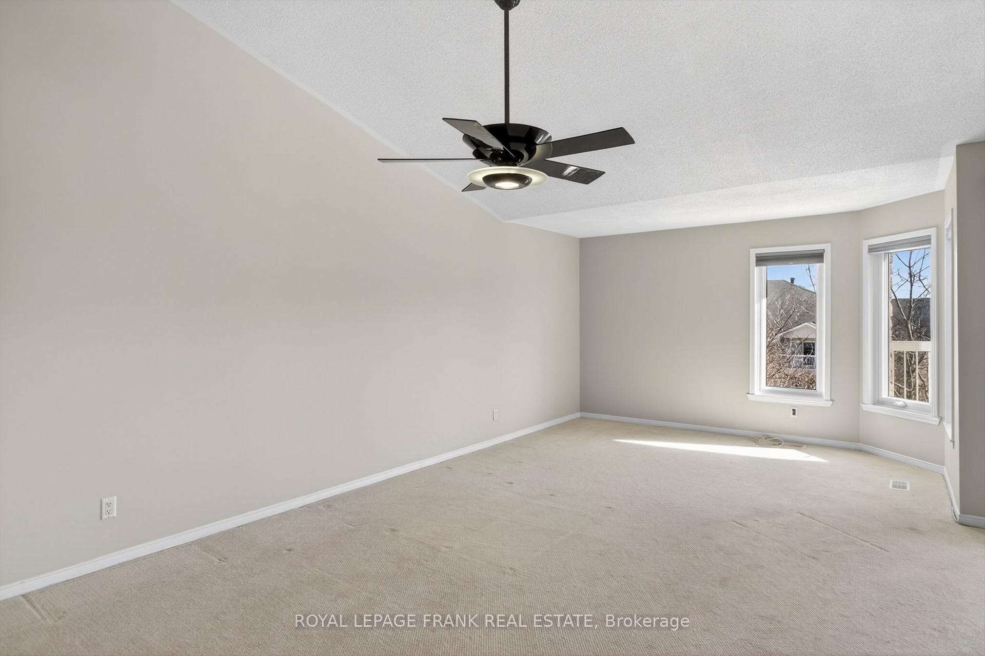 1099 Clonsilla Avenue Unit Bldg C #310 photo 9