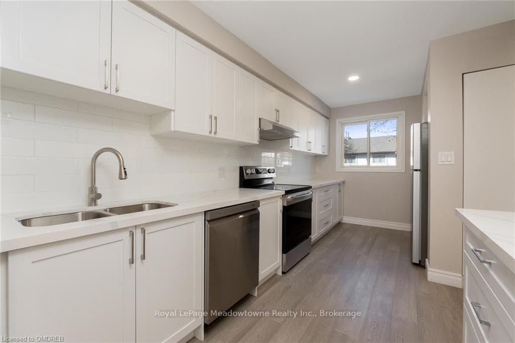 97 LYNDEN Circle photo 14