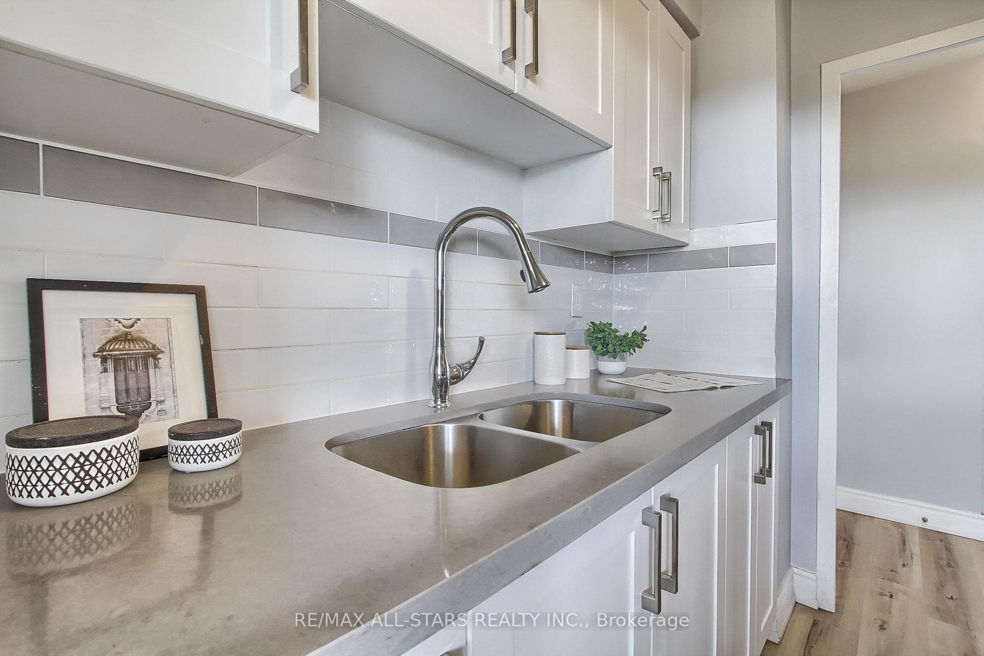 3311 Kingston Road Unit 802 photo 7