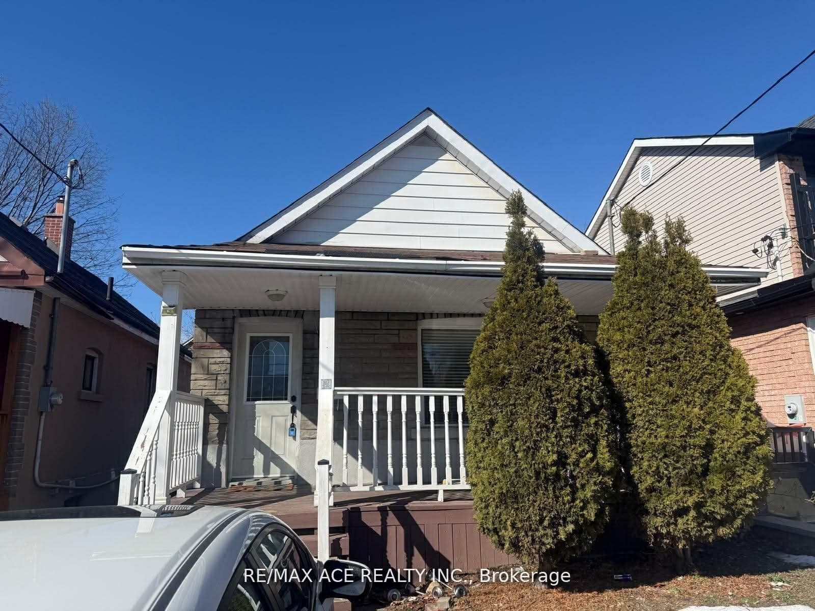 12 Mahoney Avenue photo 1