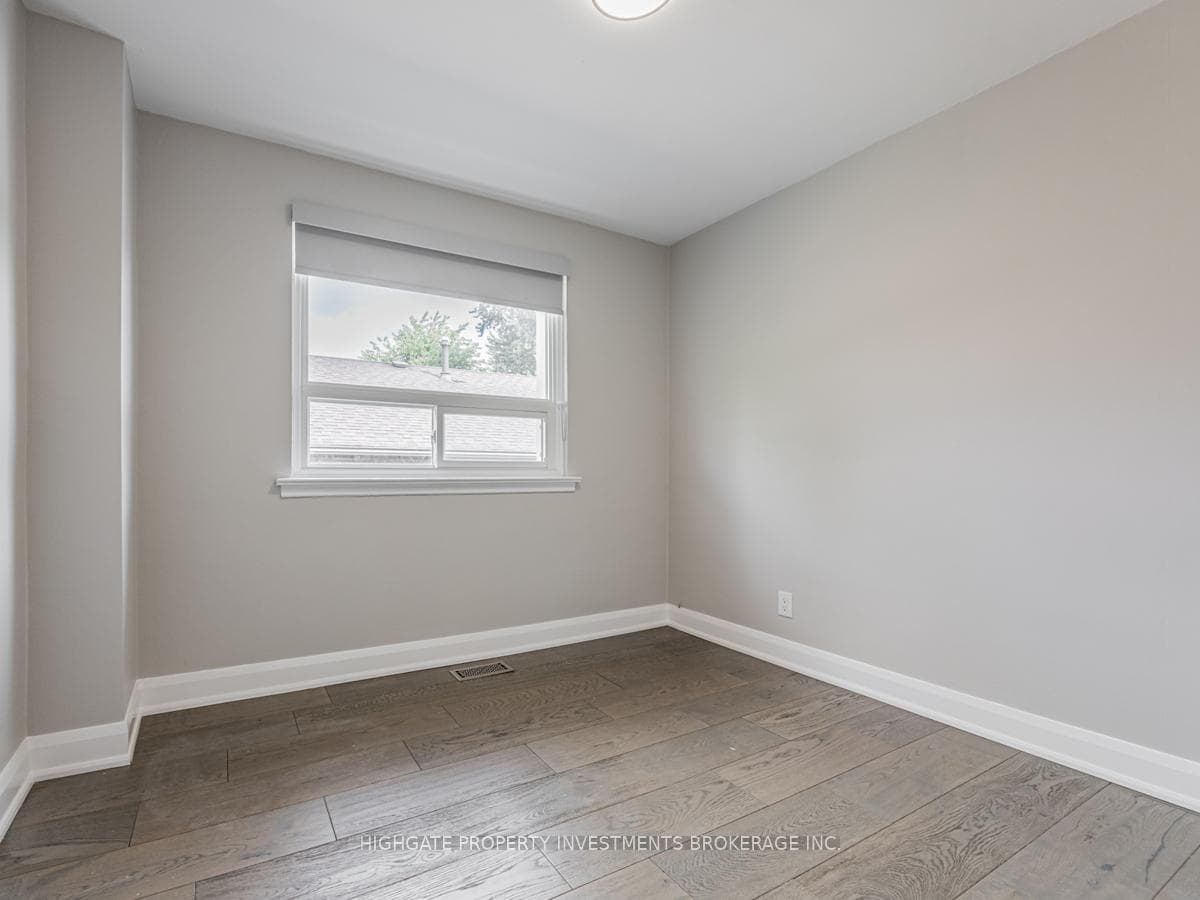 7 Farmbrook Road Unit Upper photo 22