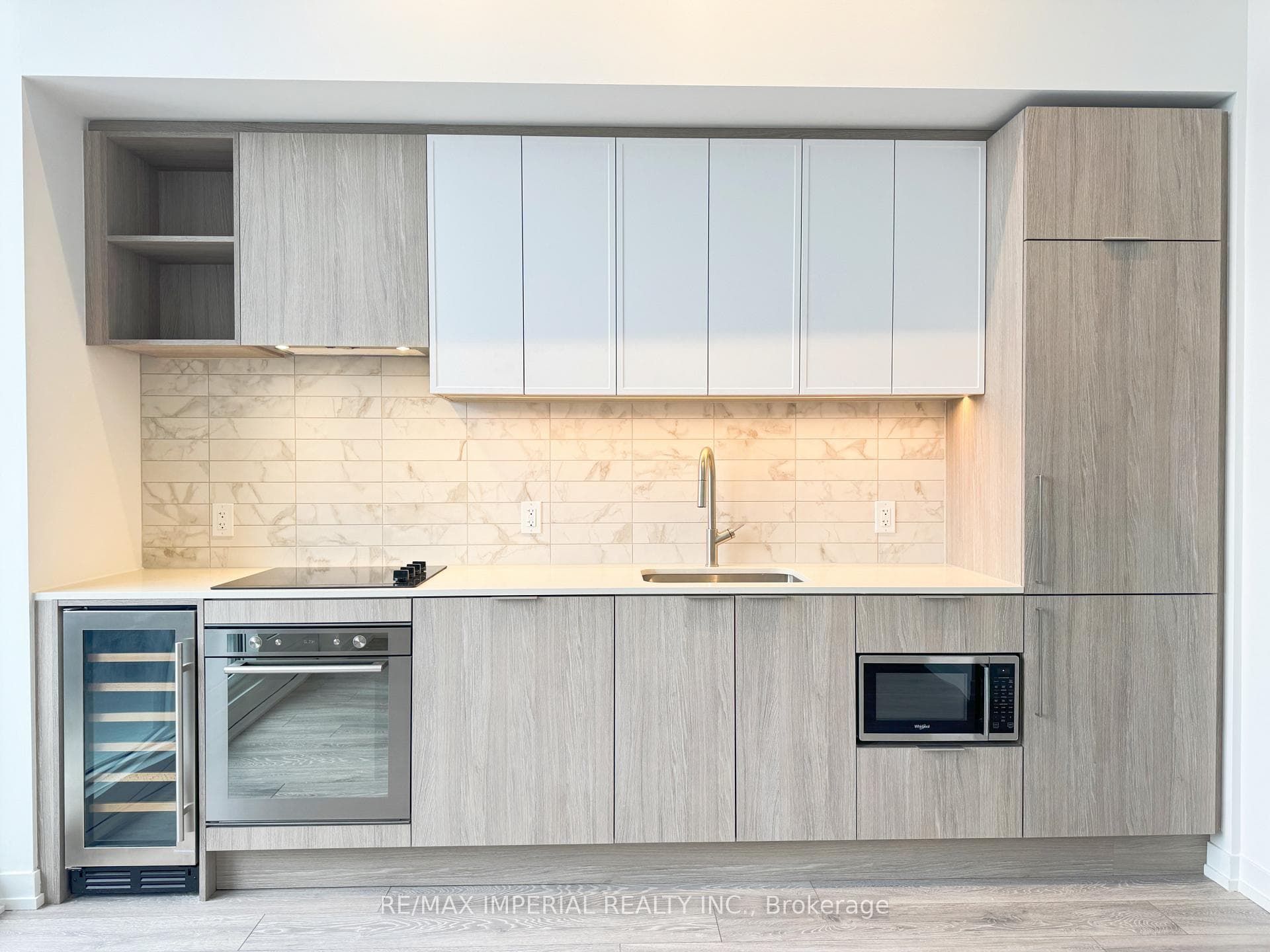 2020 Bathurst Street Unit 1005 photo 9