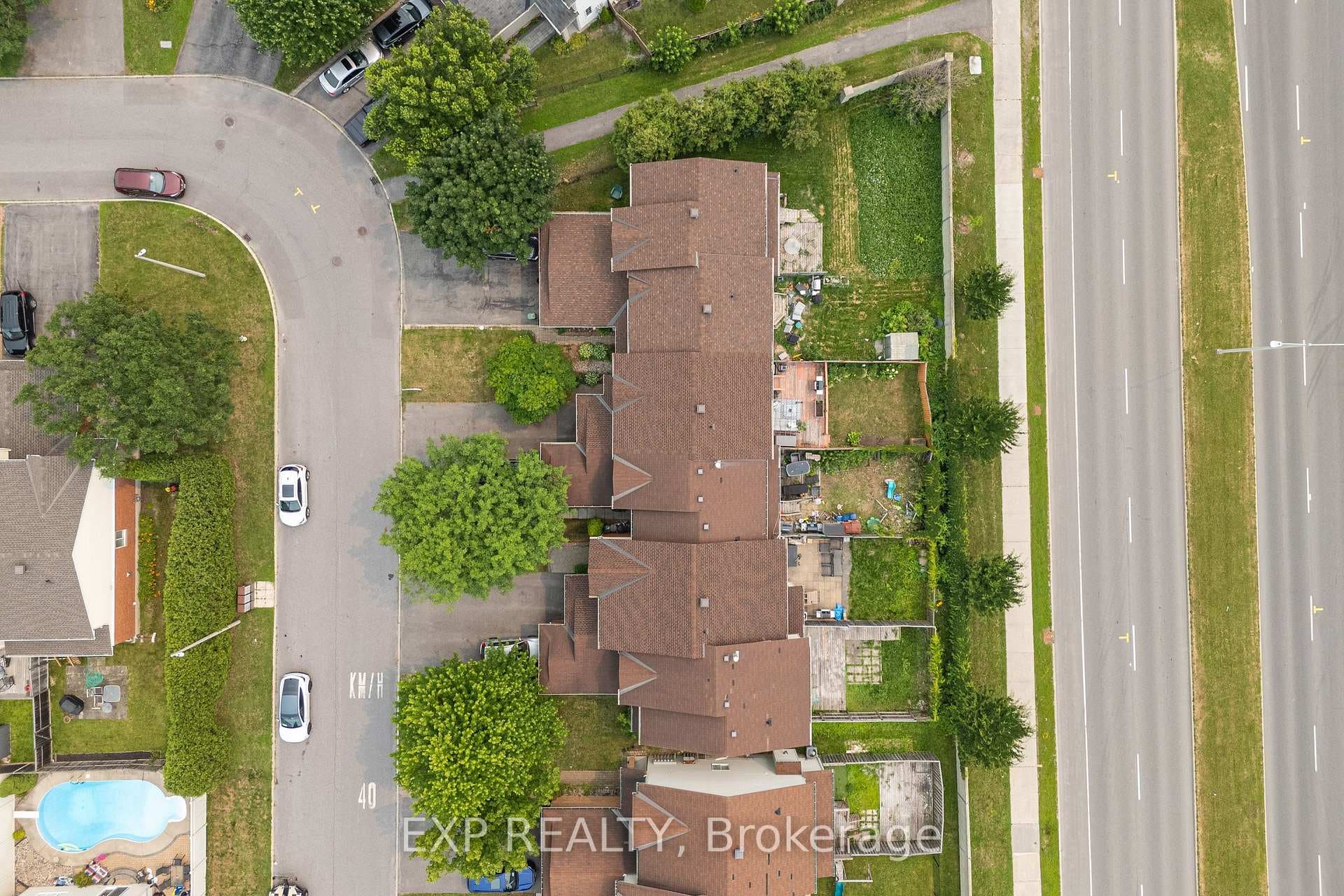 2010 Scully Way photo 29