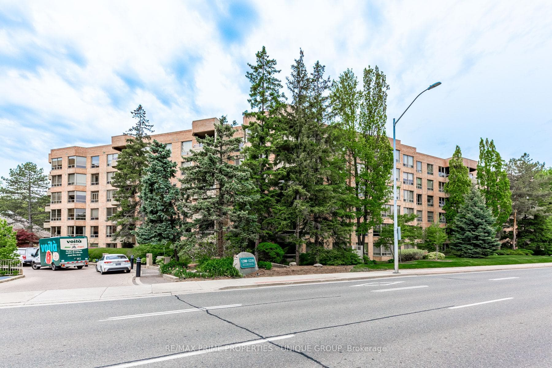 1210 Don Mills Road Unit 225 photo 5