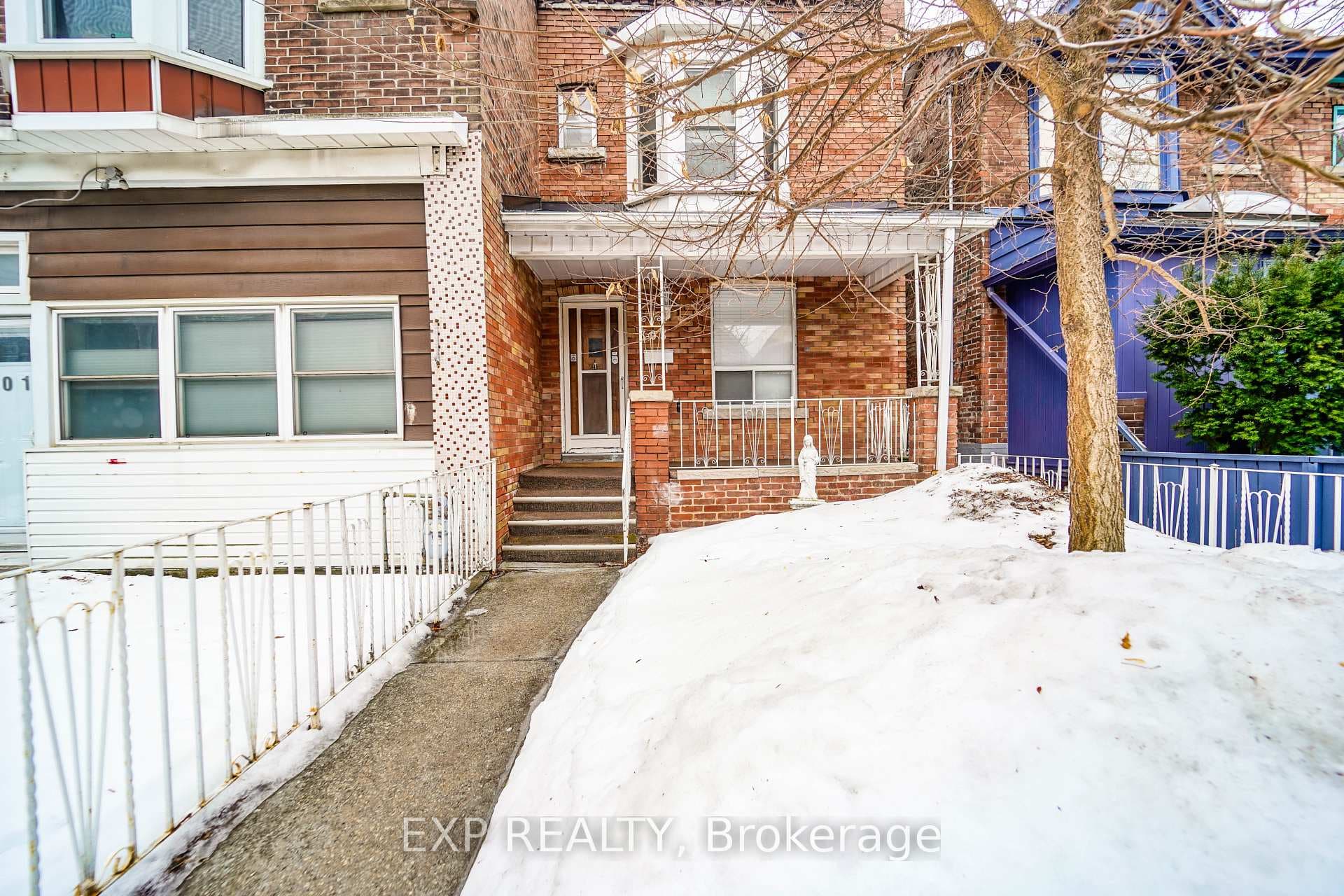 303 Wallace Avenue photo 5