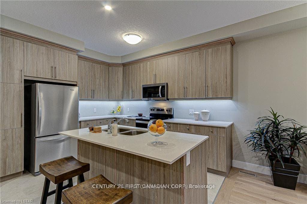 177 Edgevalley Road Unit 88 photo 9