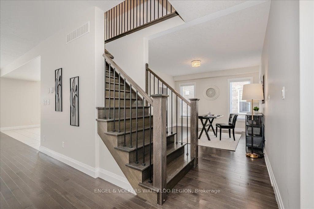913 Redtail Court photo 26