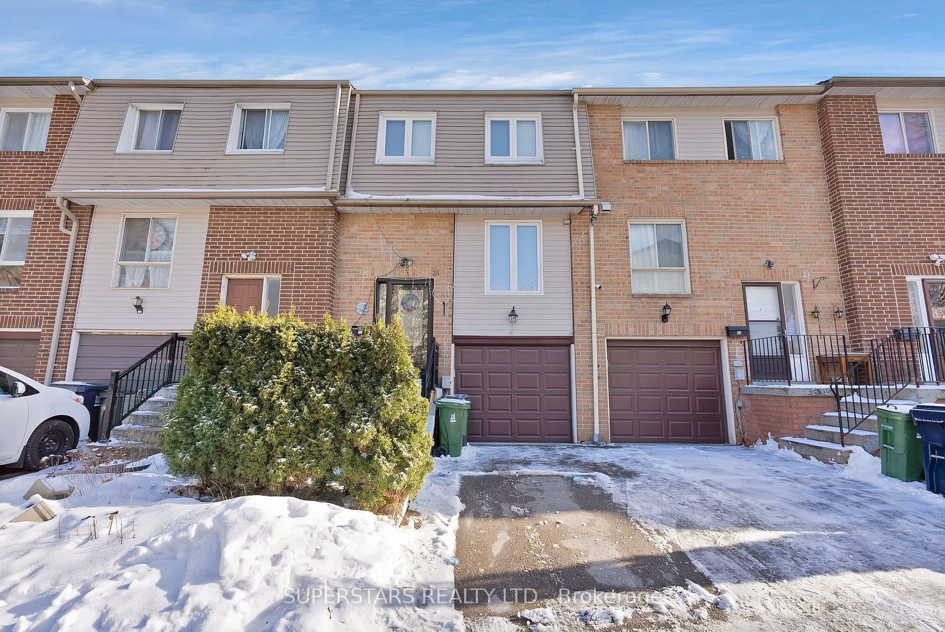 FAMILY FRIENDLY TOWNHOME IN DORSET PARK