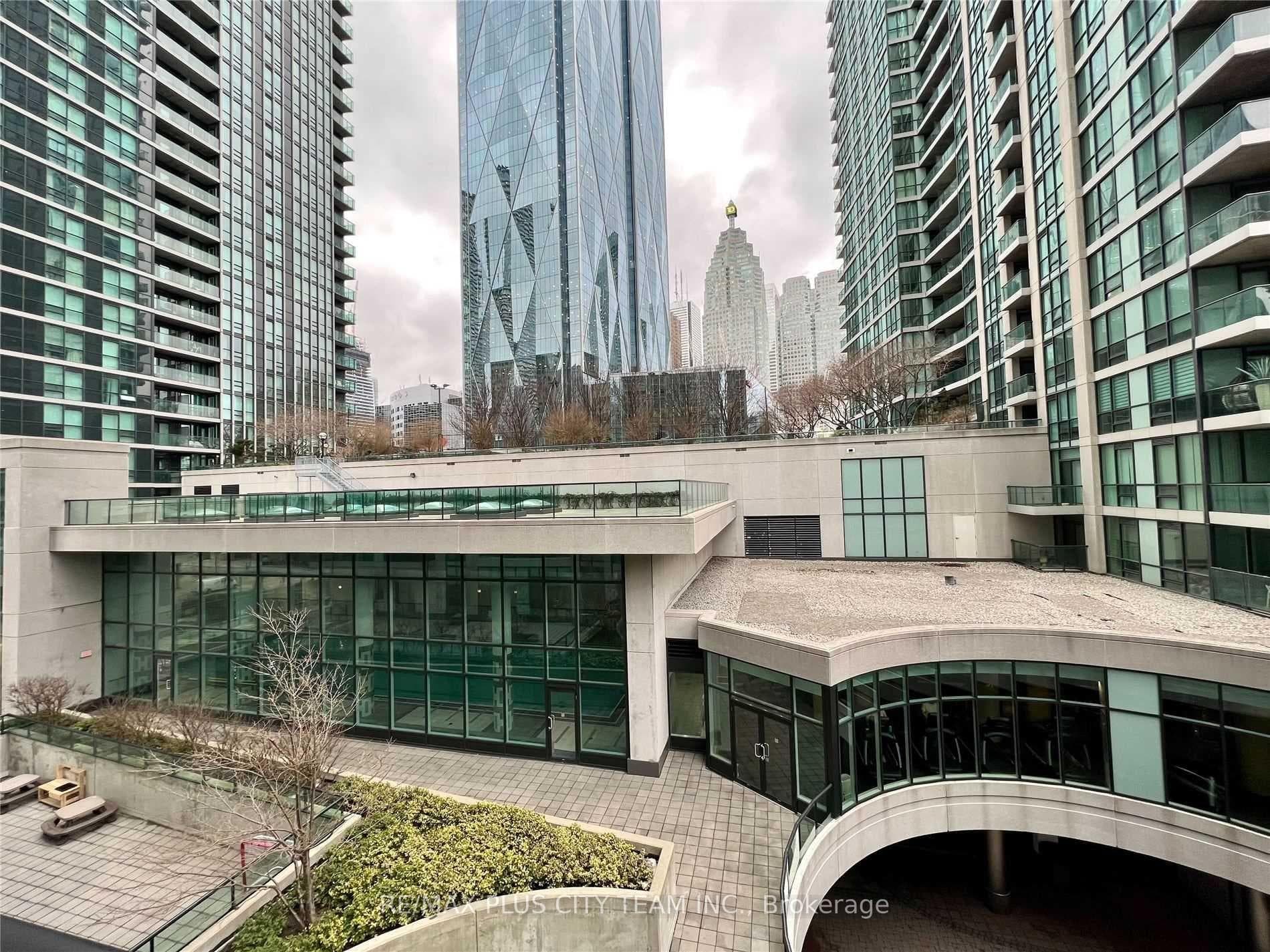 12 Yonge Street Unit 402 photo 17