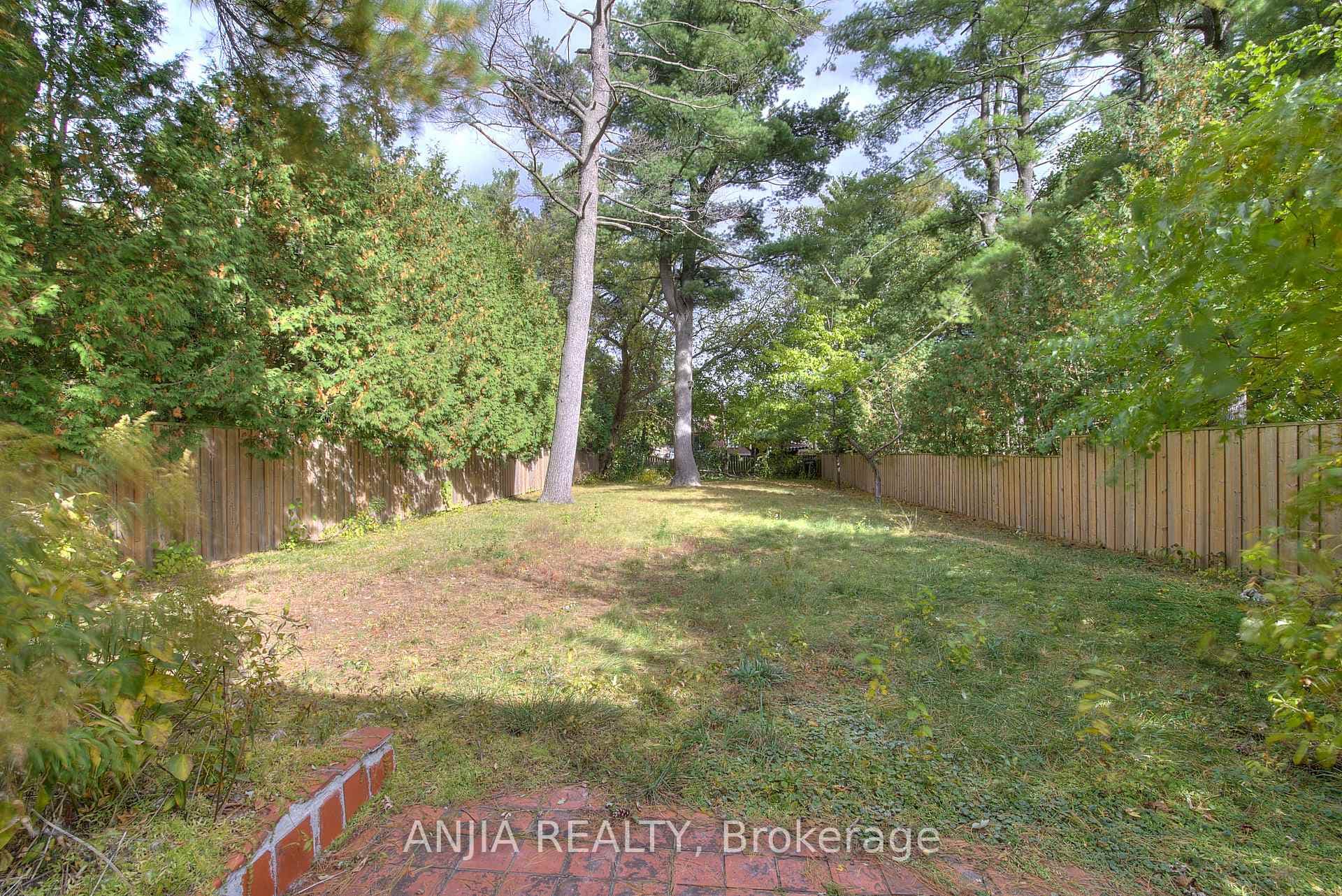33 Conlins Road photo 5