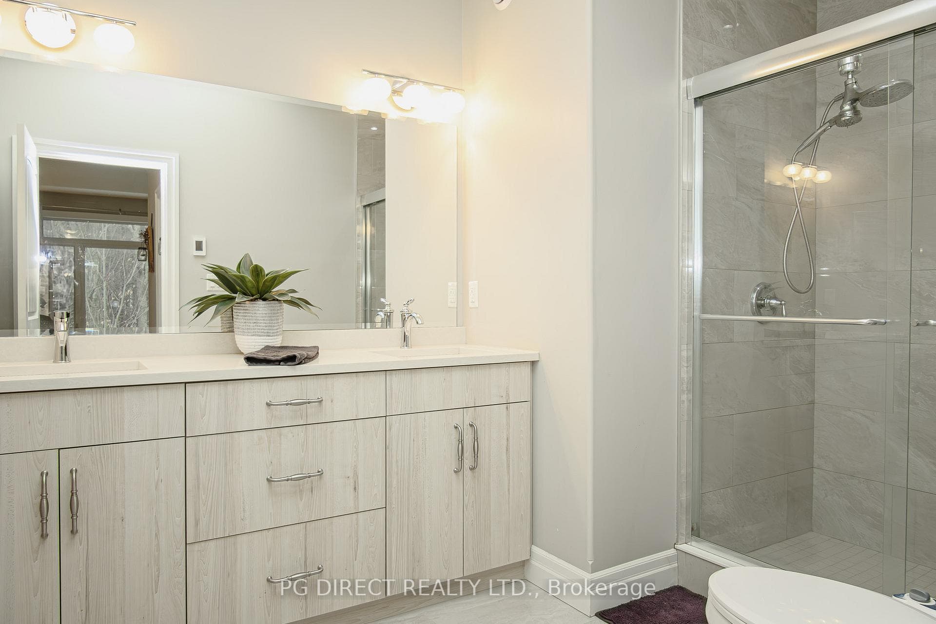 29 Autumn Grove photo 16