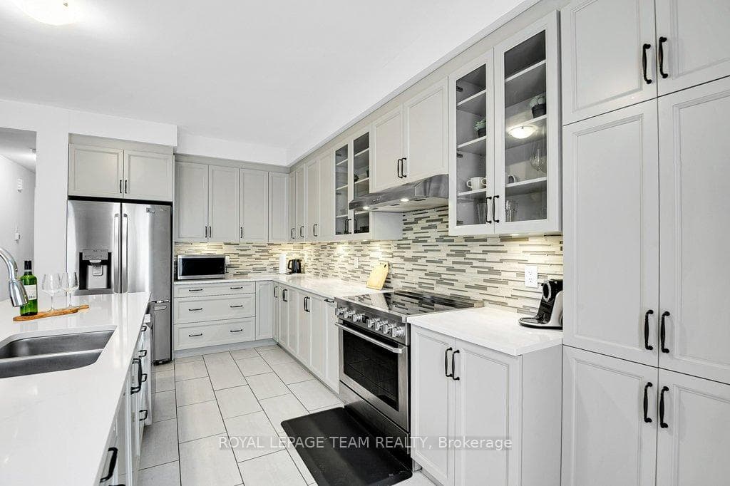 784 Cappamore Drive photo 8
