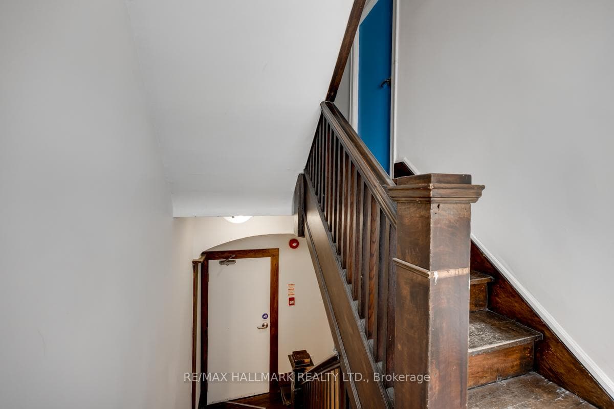 483 Parkside Drive Unit 2A photo 18