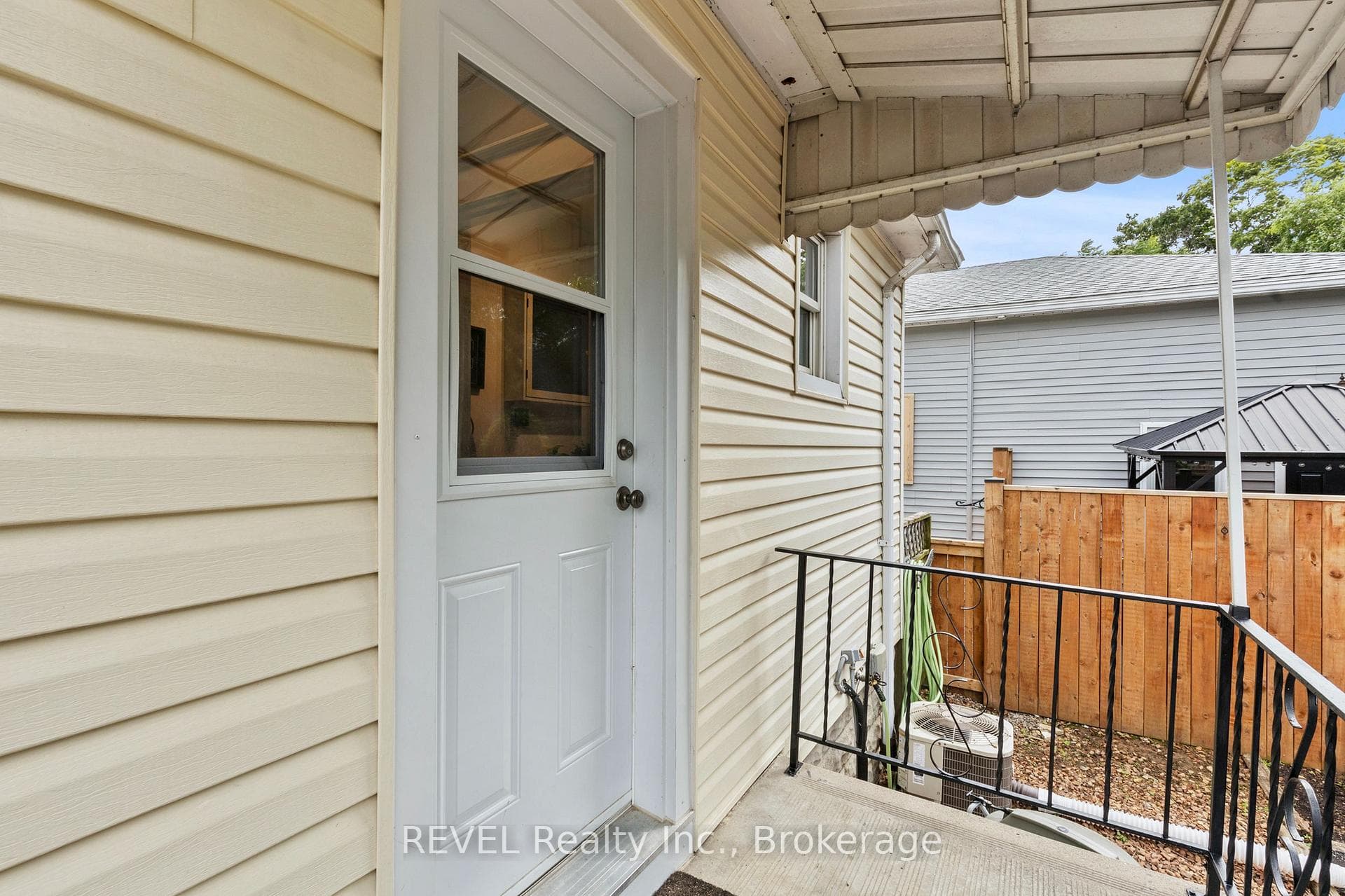 45 Mcghie Street photo 17