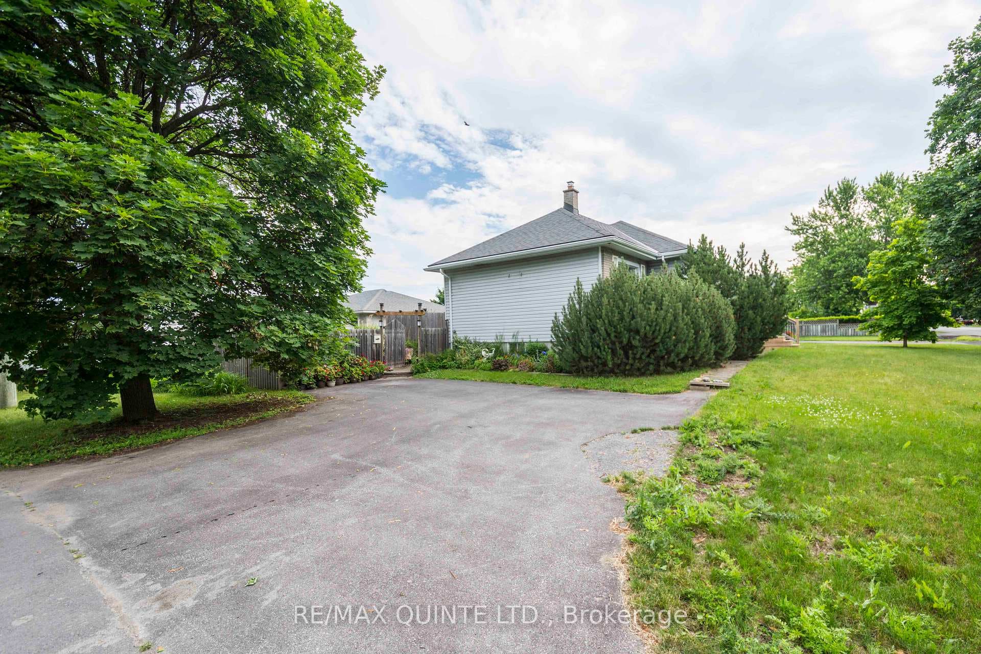 68 Maple Drive photo 37