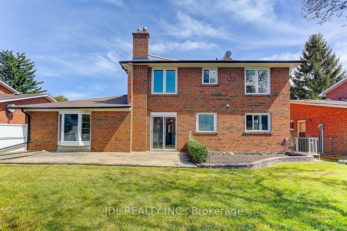 6 Taverly Road photo 6
