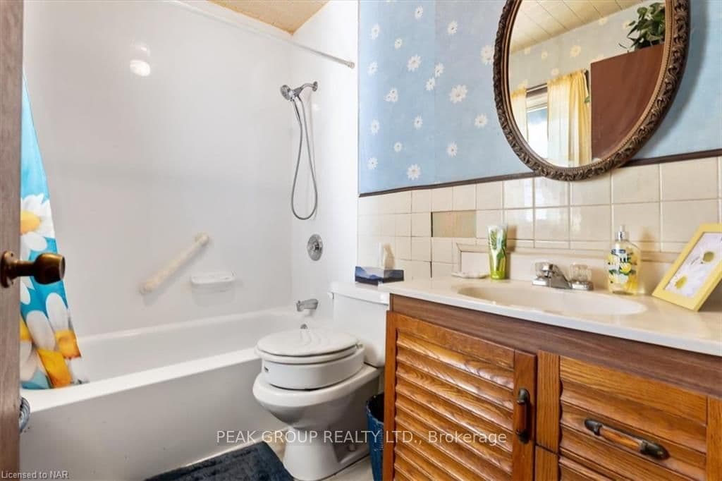 5266 STANLEY Avenue photo 14