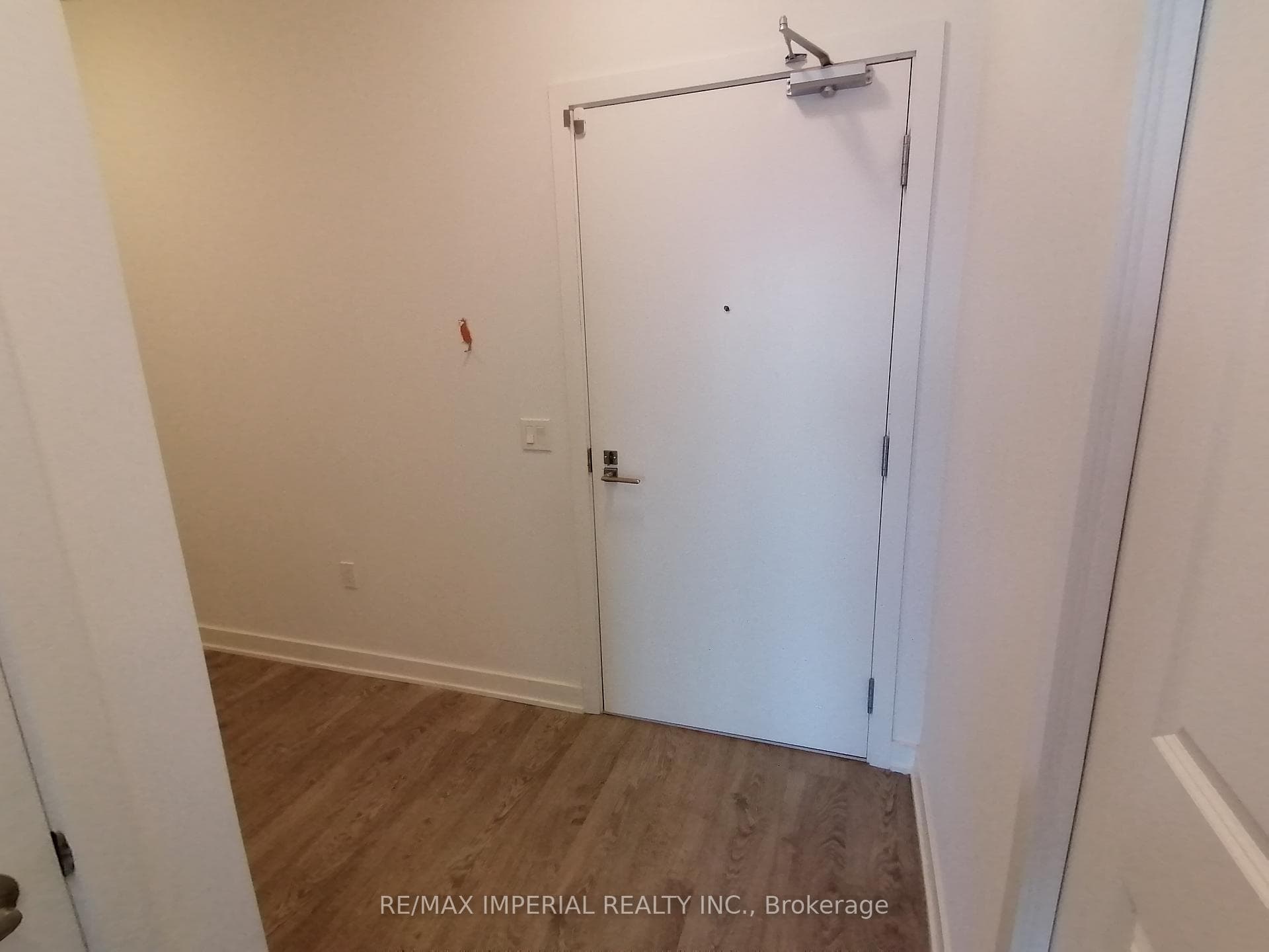 4699 Glen Erin Drive Unit 606 photo 3