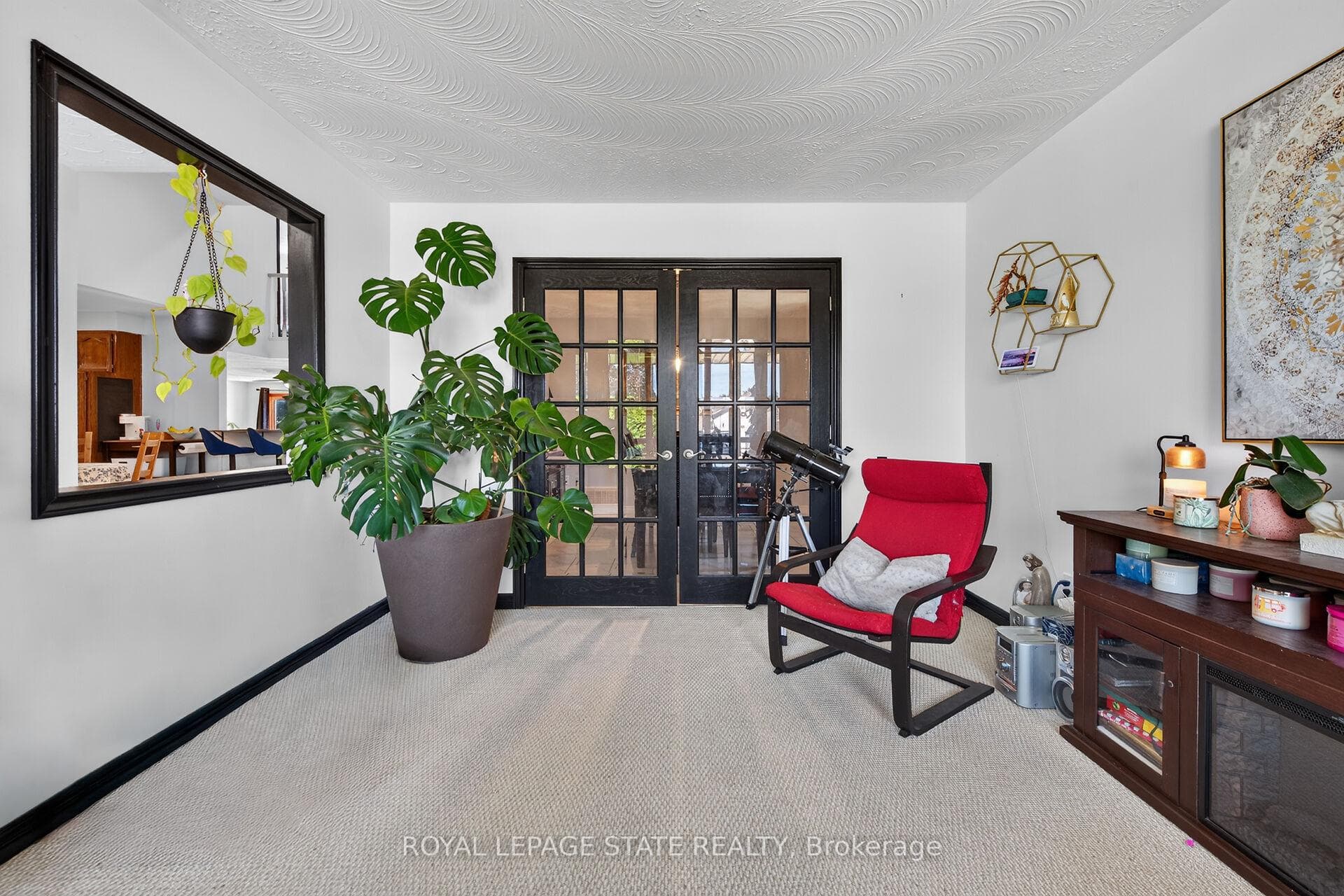 15 Ellen Avenue photo 8