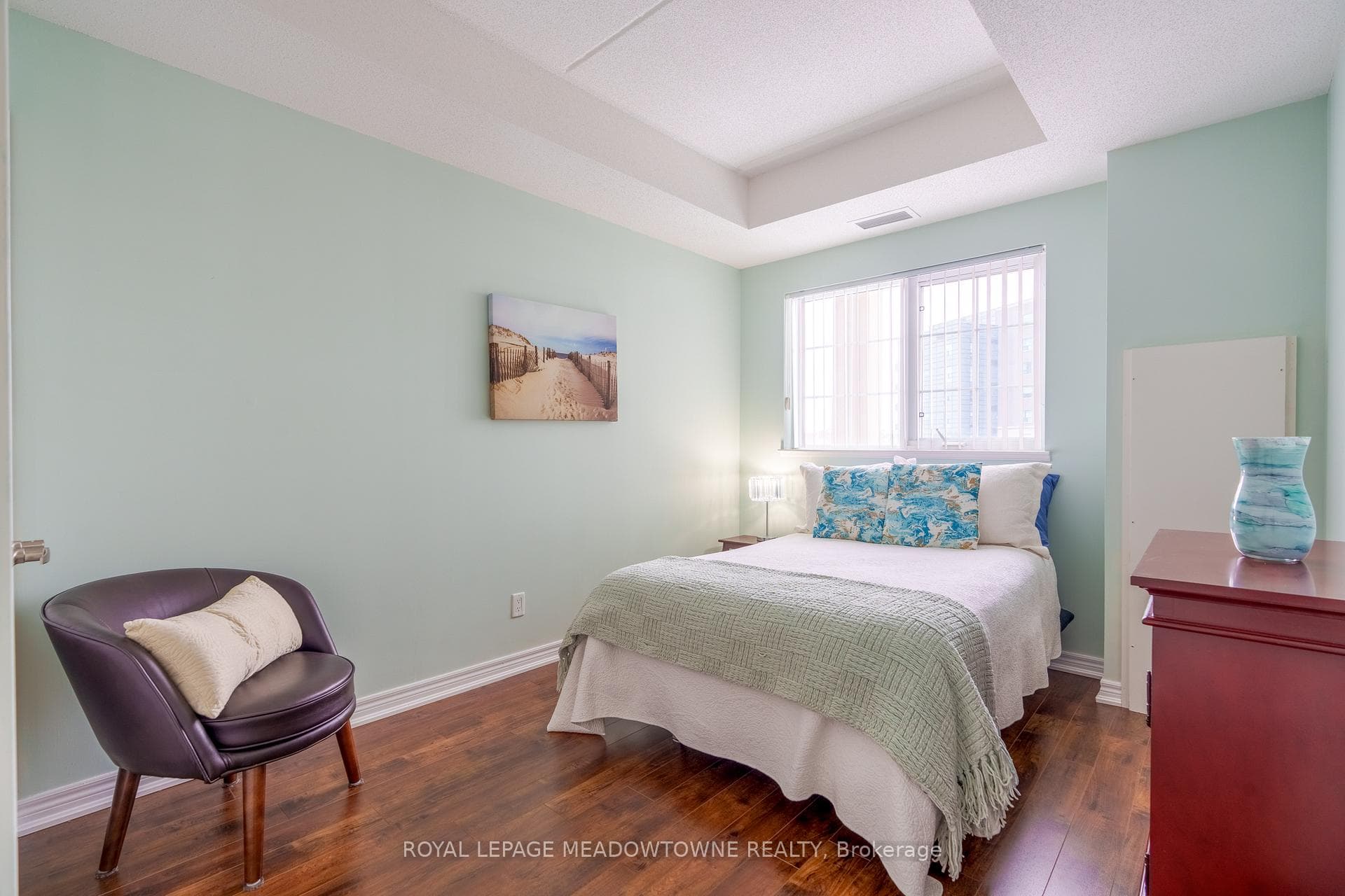 generous sized 2nd bedroom w/double closet