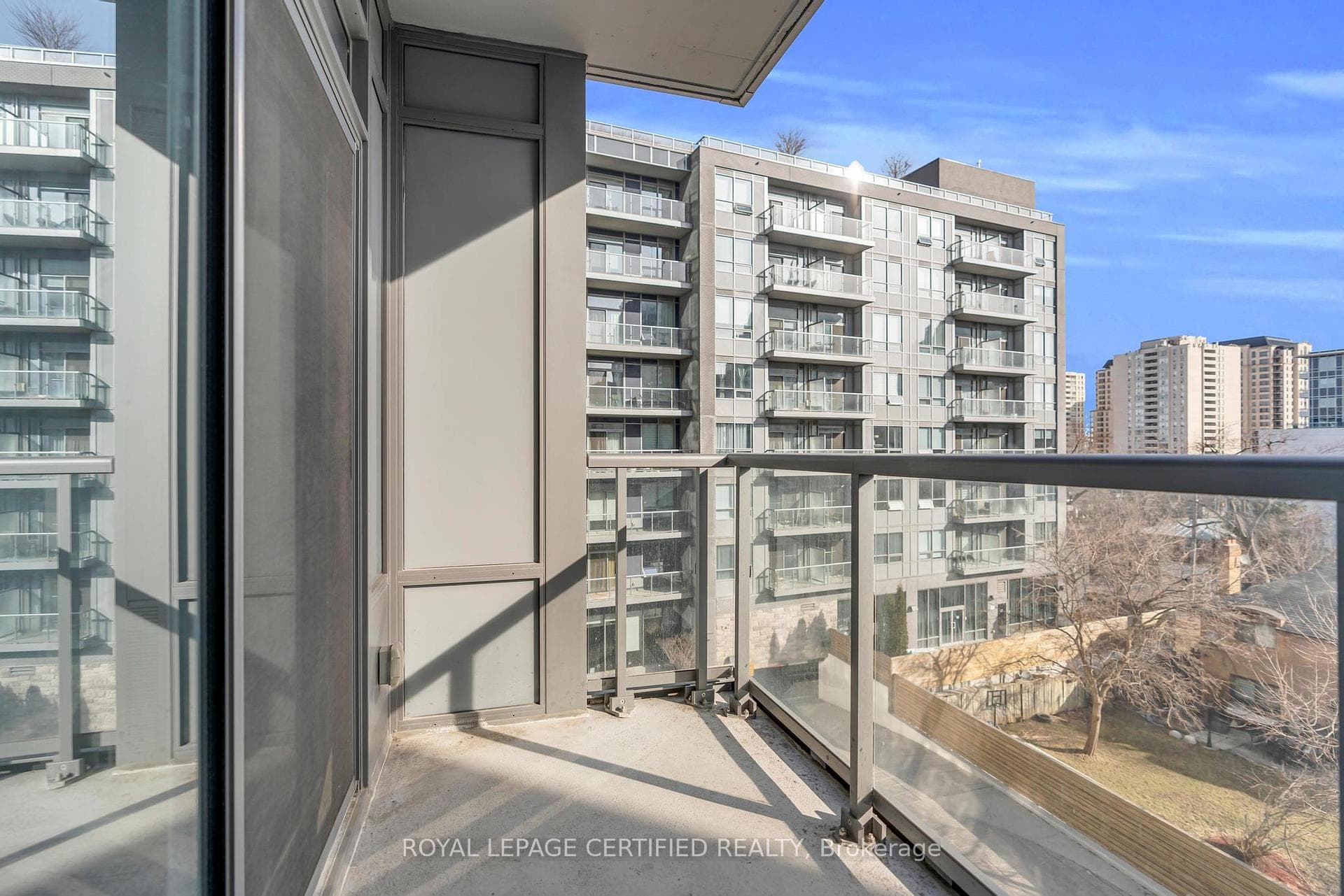 7 Kenaston Gardens Unit 304 photo 18