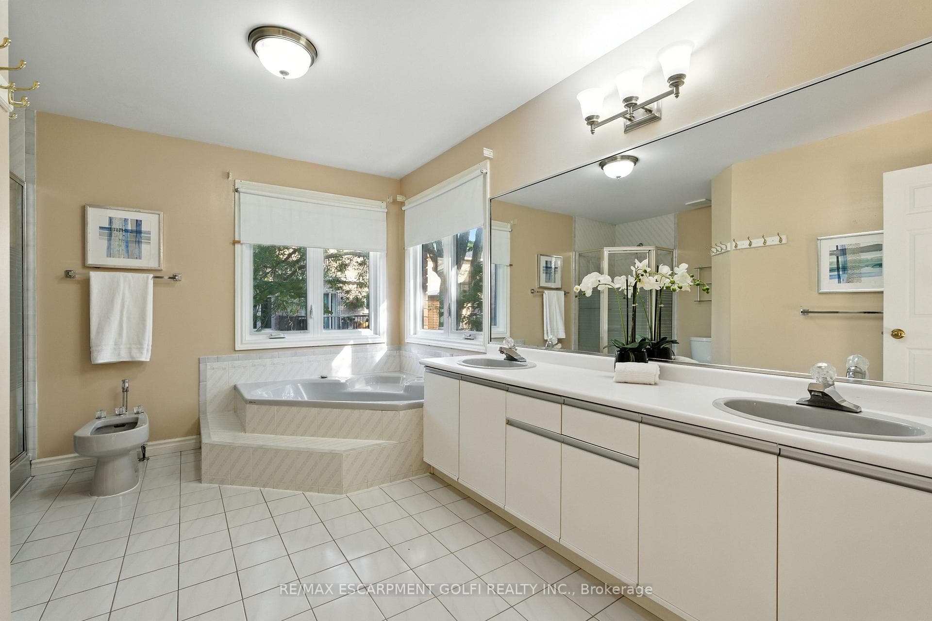 6 Renata Court photo 31