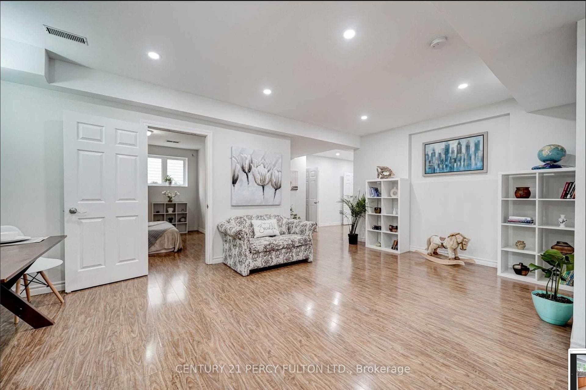 2359 Pilgrim Square Unit BSMT photo 2