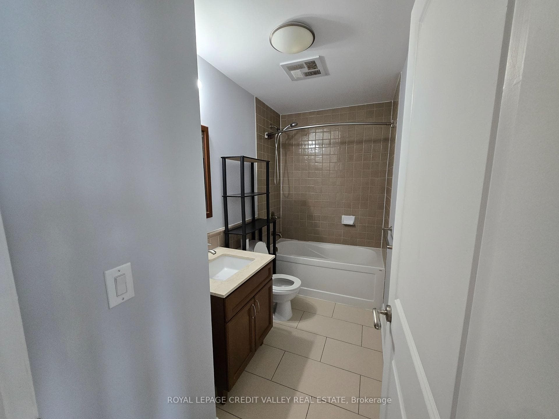 100 John Street Unit 1201 photo 18