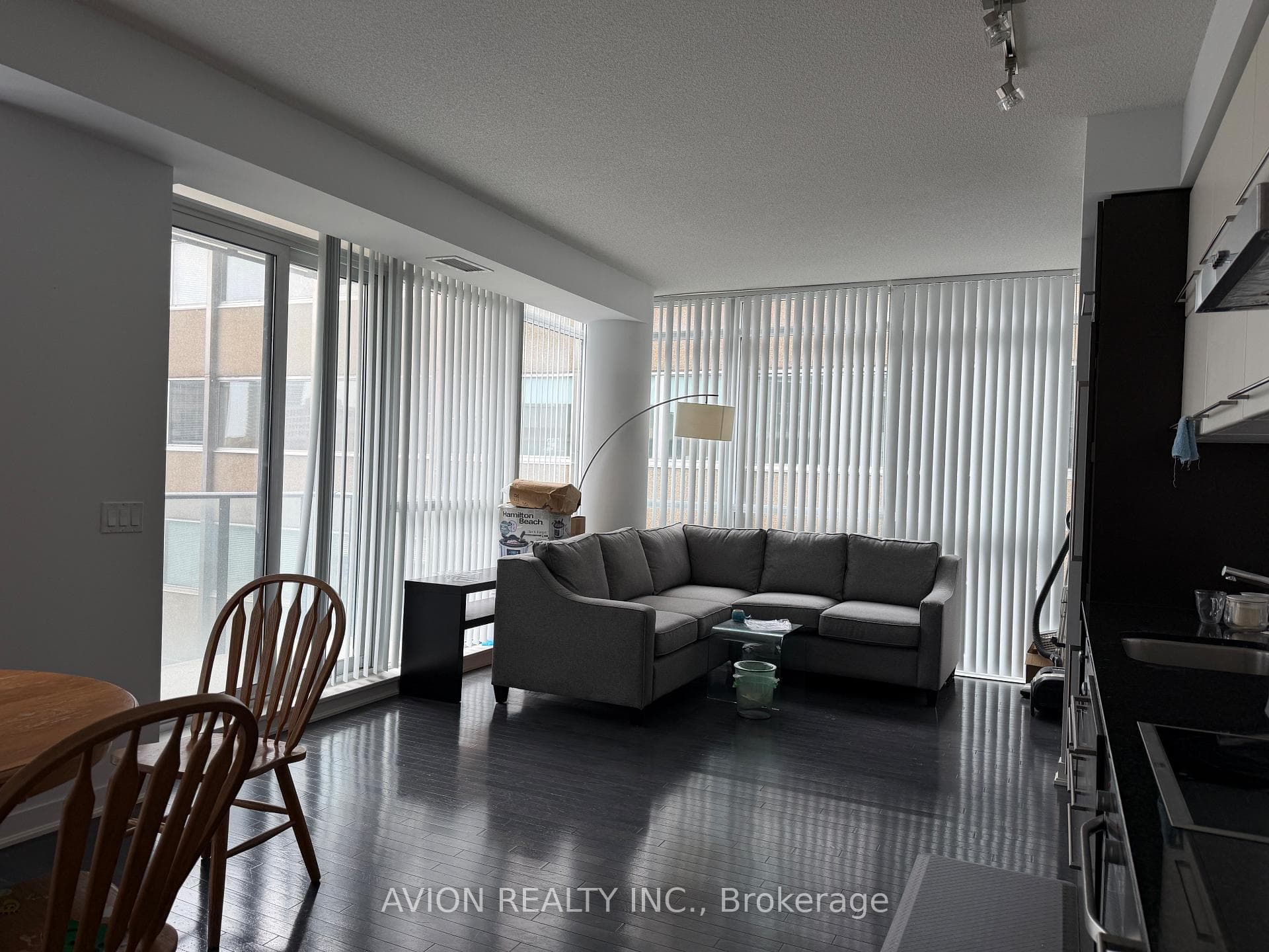 770 Bay Street Unit 1001 photo 2