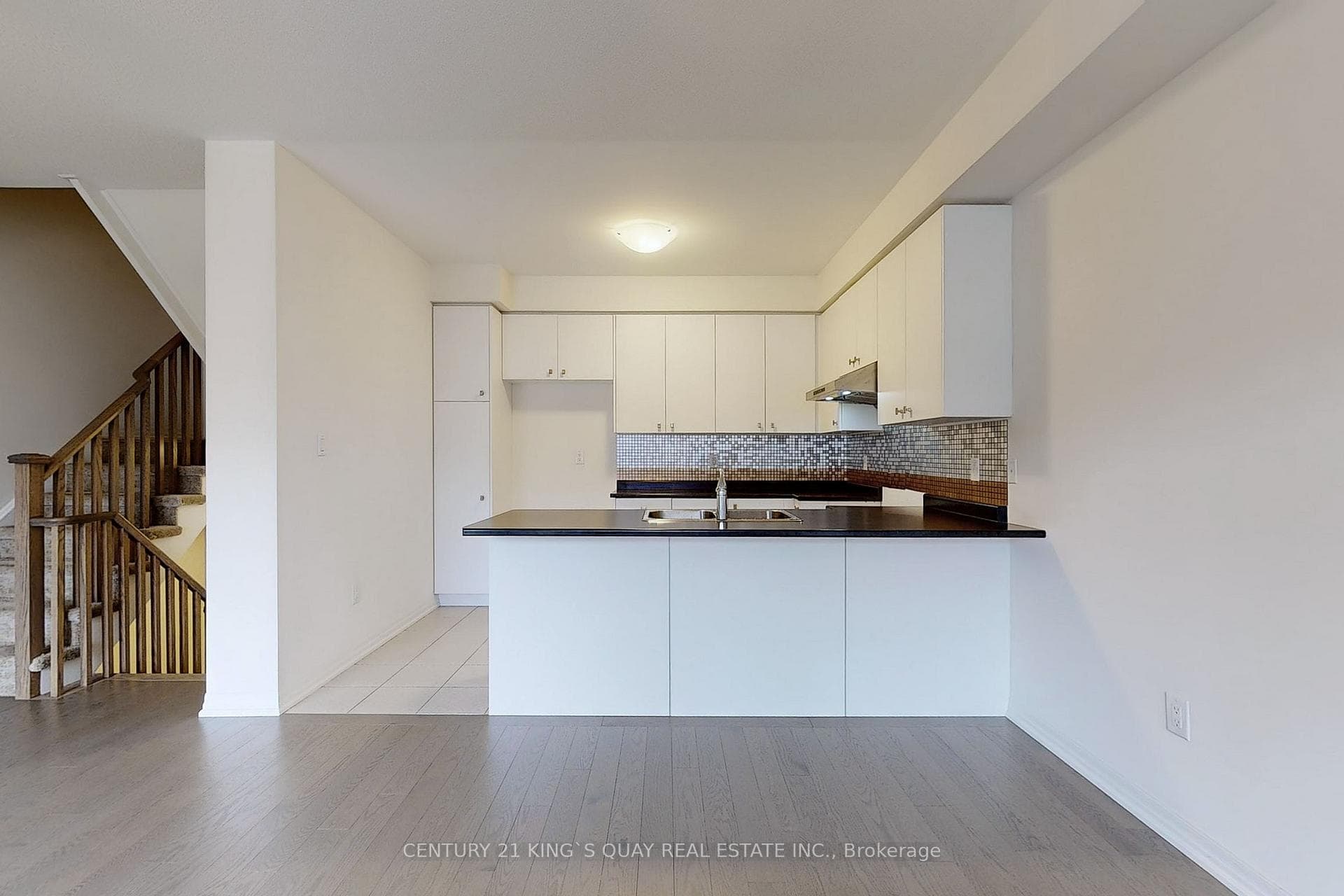 125 Bravo Lane photo 11