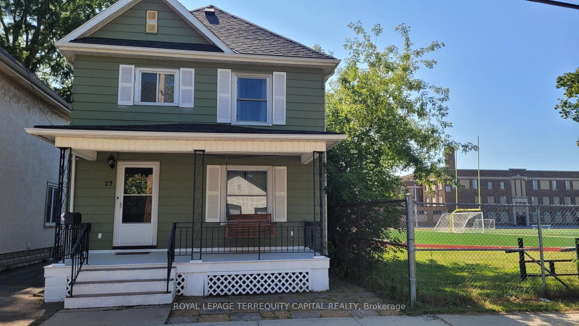 27 Woodland Avenue photo 1