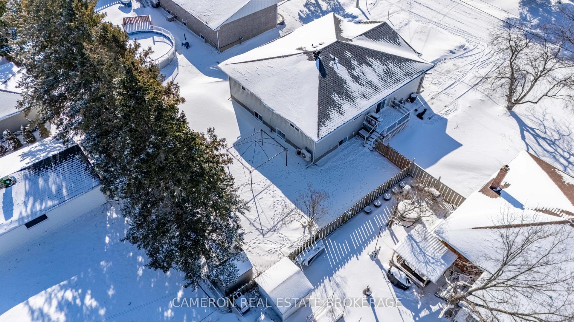 3215 Johnston Avenue photo 37