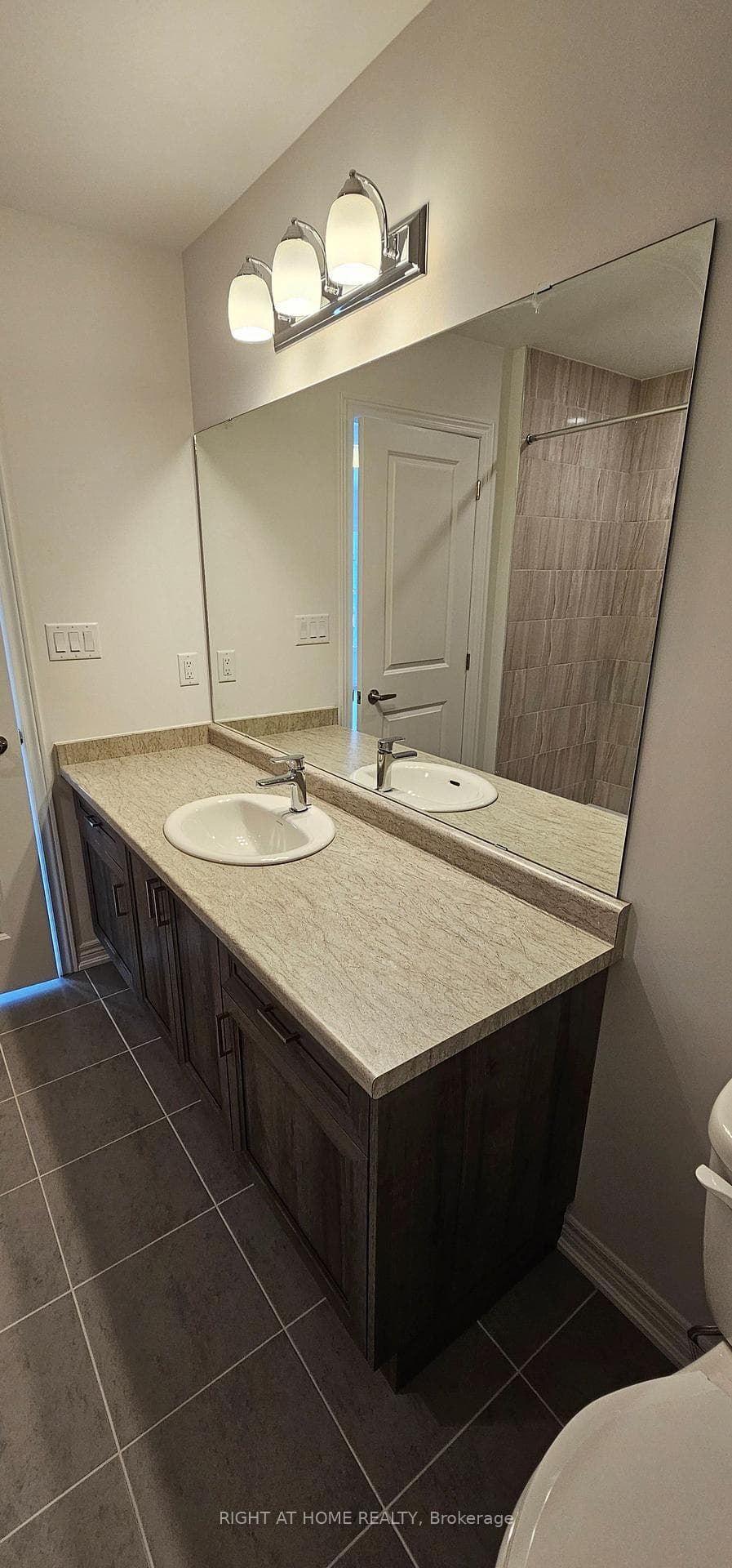 448 Blackburn Drive Unit 1 photo 21